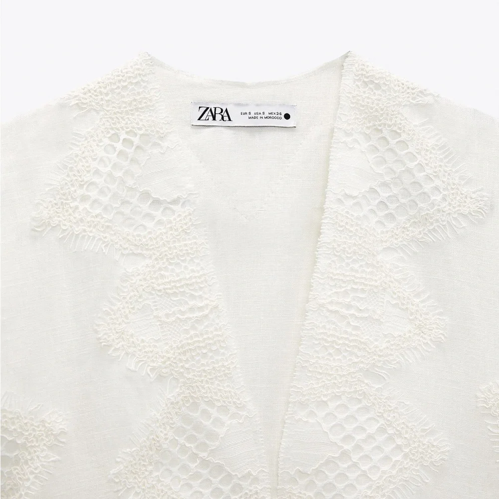 LACE TRIM LINEN TOP & PANTS LIMITED EDITION SIZE‎ L- REF. 7953/936 & 3239/936